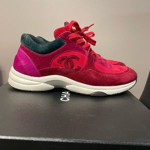 CHANEL SNEAKERS